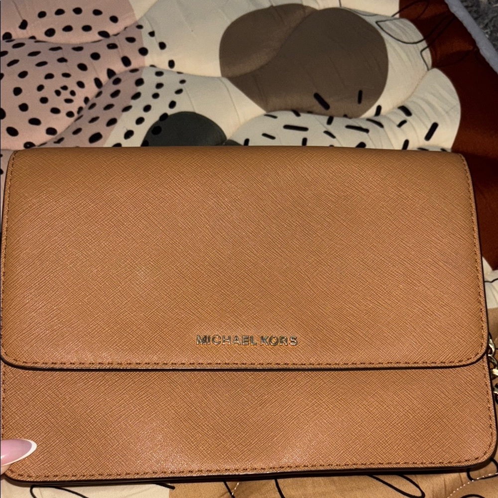 Michael Kors Tan Crossbody Bag with Structured Design and Gold Hardware